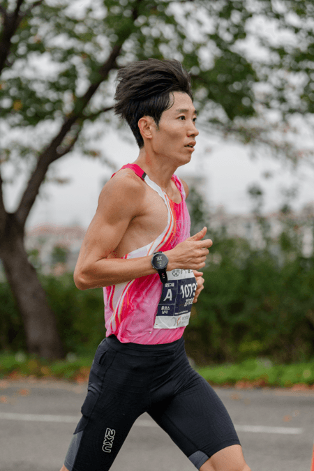Headshot of 김지호, running coach